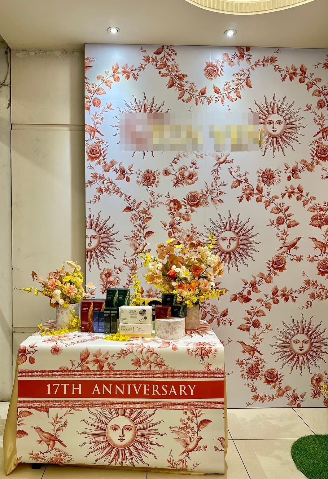 週年慶產品展示桌
